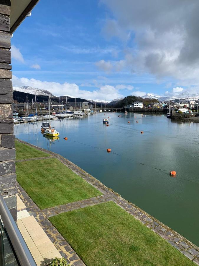 Portmadog, Oakley Wharf Apartment Porthmadog Ngoại thất bức ảnh